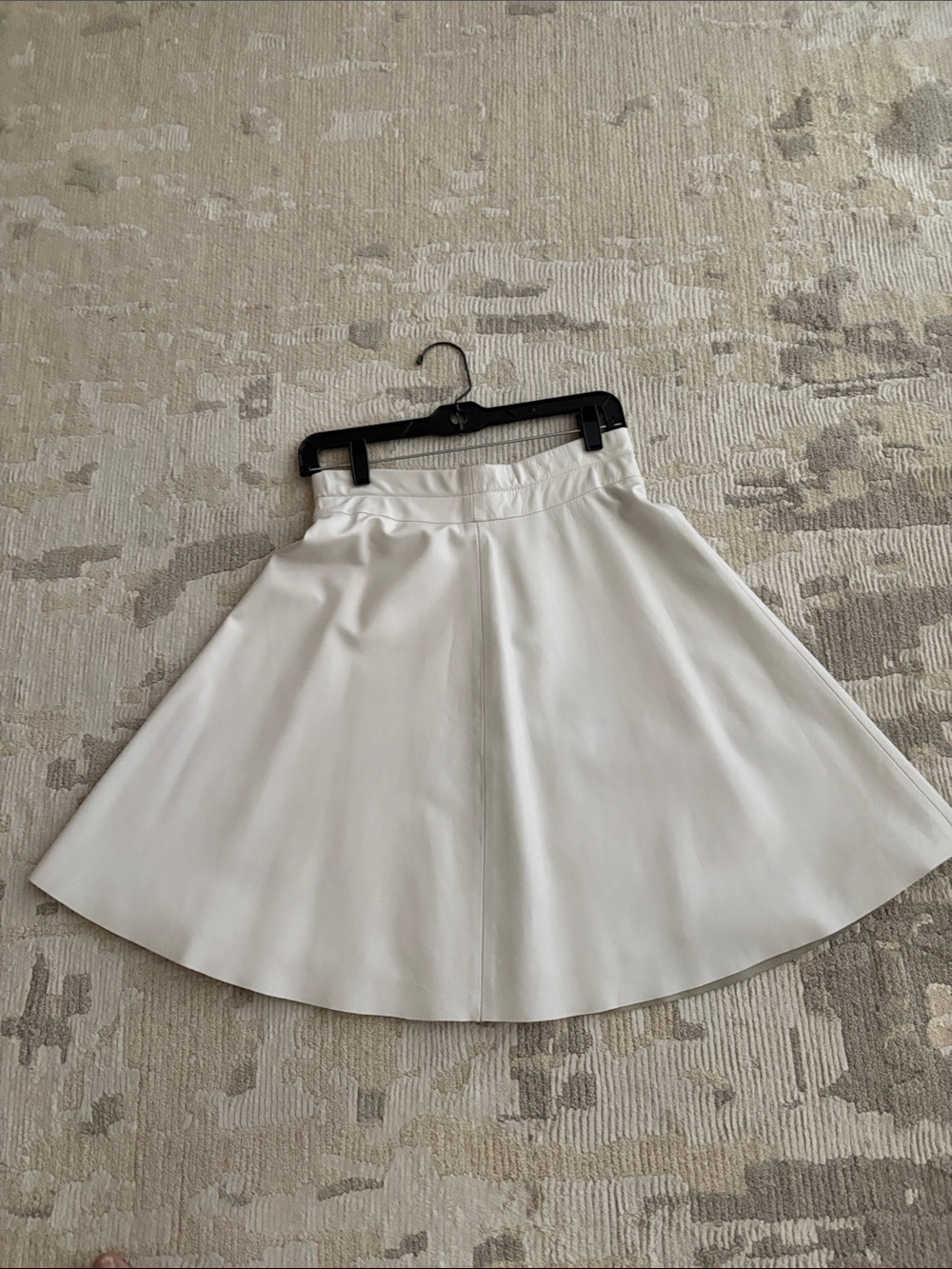 Soft leather skirt-pure white